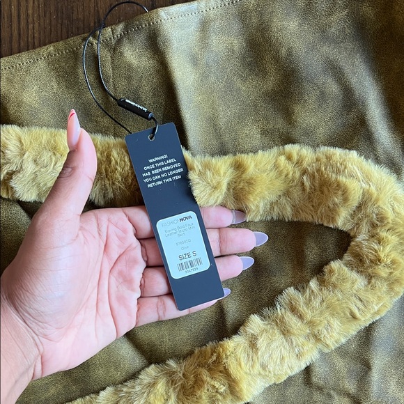 Fashion Nova Olive Mini Skirt with Fur Detail - Picture 3 of 3